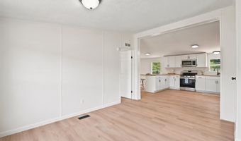 175 Meadowview Ln, Axton, VA 24054