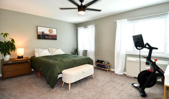 1300 S ARLINGTON RIDGE Rd 204, Arlington, VA 22202