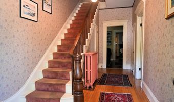 151 Kenduskeag Ave, Bangor, ME 04401