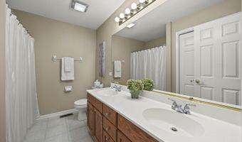 1 N049 Mission Ct, Winfield, IL 60190