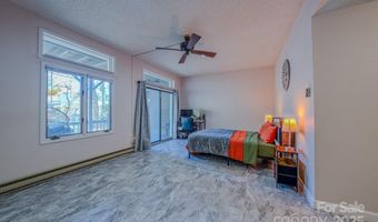 43 Hollybrook Dr, Asheville, NC 28803