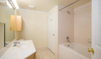 3835 9TH St N 504W, Arlington, VA 22203
