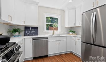 3617 Woodleaf Rd, Charlotte, NC 28205