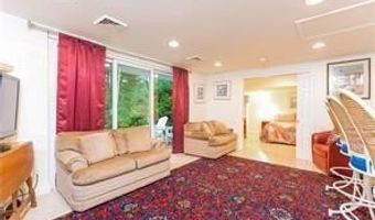 5075 Old Post Rd, Charlestown, RI 02813