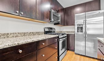 922 Catherine St, Ann Arbor, MI 48104