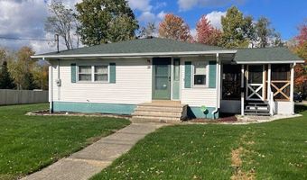 32 WALNUT St, Albion, PA 16401