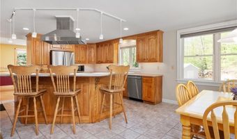 825 Woonsocket Hill Rd, North Smithfield, RI 02896