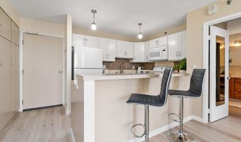 98-402 Koauka Loop 2204, Aiea, HI 96701