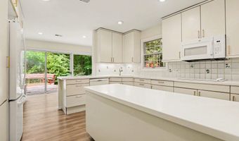 8735 Glen Nevis Rd NE, Ada, MI 49301