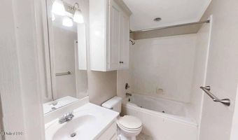 594 Acorn Ln, Brandon, MS 39047