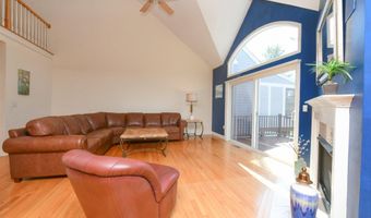 2 Candleberry Ct 2, Bourne, MA 02532