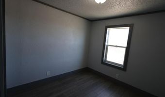24 Oak Dr, Cody, WY 82414