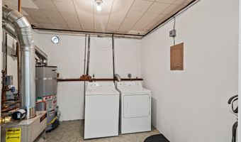 4156 Checkmate Dr, Anchorage, AK 99508