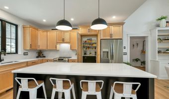 40 Christian Hill Rd, Amherst, NH 03031