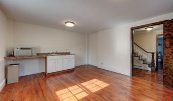 141 Dowd Ave, Canton, CT 06019