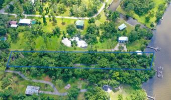 137 Cedar Oaks Ln, Apalachicola, FL 32320