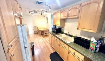 42 Broadway Way, Newport, RI 02840