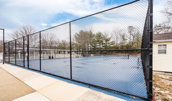 25 Willow Dr, Barnegat, NJ 08005