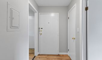 37 Enid St APT C, Bridgeport, CT 06606