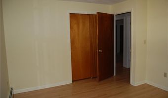 109 Suffolk Dr, North Kingstown, RI 02852
