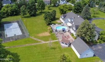 9 University Pl, Amsterdam, NY 12010