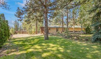 61176 Larkwood Dr, Bend, OR 97702