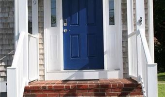 9 Rosita Ave, Bristol, RI 02809