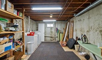 1437 Castle Mill Dr, Arnold, MO 63010