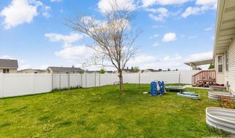 967 Clara Ct, Ammon, ID 83406
