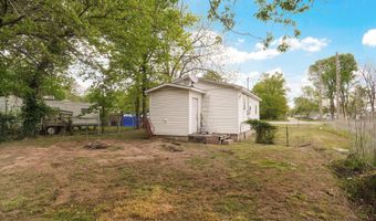 225 Morgan Ave, Aurora, MO 65605