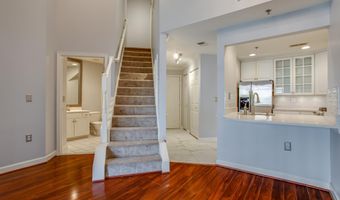 2310 14TH St N 402, Arlington, VA 22201