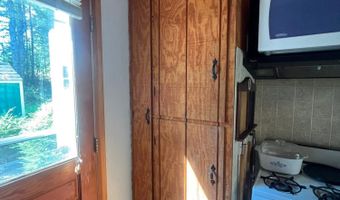 24 Hill Ln, Beddington, ME 04622