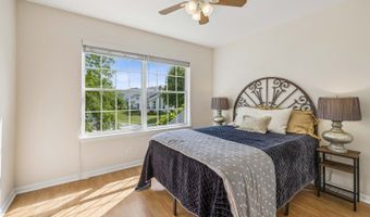 1410 Grandview Ct 1410, Algonquin, IL 60102