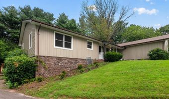 823 Birdie Dr, Abingdon, VA 24211