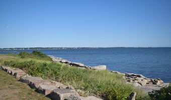 99 S Main St, Acushnet, MA 02743