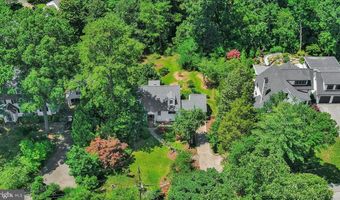 215 WARDOUR Dr, Annapolis, MD 21401