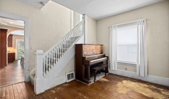 136 Lincoln St, Amherst, OH 44001