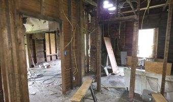 105 Highland Ave, Appalachia, VA 24216