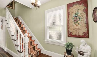 23 Commercial St, Belfast, ME 04915