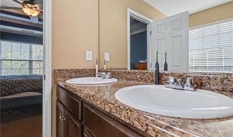 25 Redwood Dr, Adairsville, GA 30103