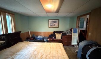 7 Howard Siding Ln, Abbot, ME 04406
