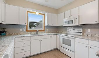 705 11th Ave NW, Austin, MN 55912