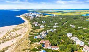 35 Cape Fear Trl, Bald Head Island, NC 28461