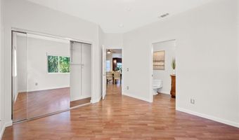 210 N Stage Coach Ln, Fallbrook, CA 92028