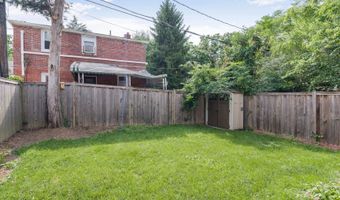 2422 S OAKLAND St, Arlington, VA 22206