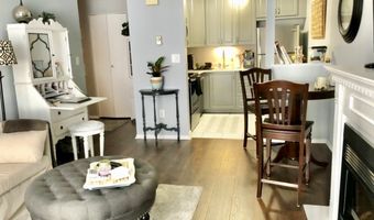 6 Pineview Dr C, Branford, CT 06471