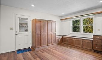 8381 Pratt Rd, Atchison, KS 66002