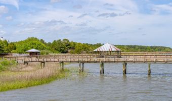 8042 Mariners Lndg, Awendaw, SC 29429
