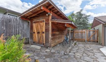 16510 SE GORDON St, Milwaukie, OR 97267