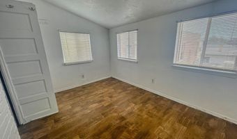 1526 Yandell Dr, El Paso, TX 79902